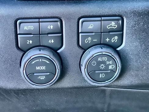 New 2026 Chevrolet Silverado 1500 LTZ w/ Technology Package AWD/4WD image 28