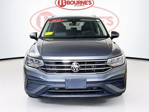 Used 2022 Volkswagen Tiguan SE AWD/4WD image 4