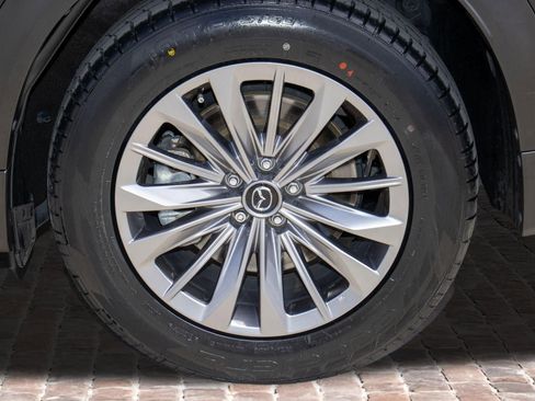 Used 2025 MAZDA CX-90 3.3 Turbo w/ Preferred Package image 39