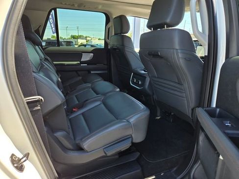 Used 2025 Ford Expedition Max Active AWD/4WD image 19