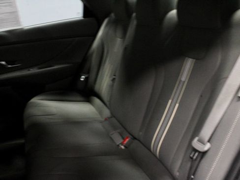 Used 2024 Hyundai Elantra SEL FWD image 22