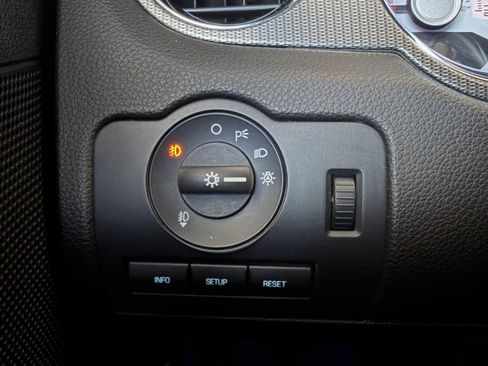 Used 2010 Ford Mustang GT RWD image 32