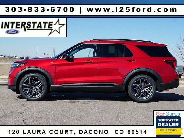 New 2026 Ford Explorer ST-Line w/ ST-Line Street Pack AWD/4WD image 2