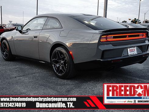 New 2026 Dodge Charger Daytona Scat Pack image 3