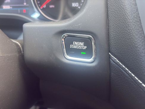 Used 2023 GMC Acadia SLE w/ Elevation Edition FWD image 26