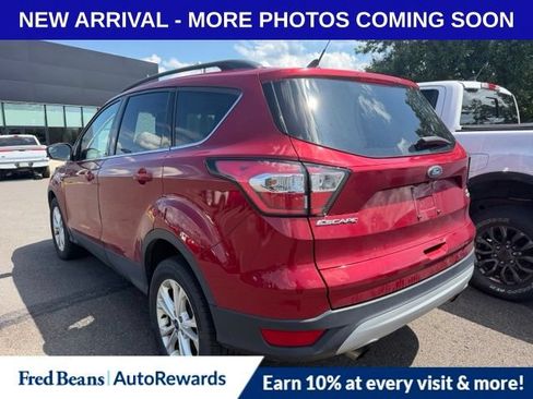 Used 2018 Ford Escape SE w/ SE Sync 3 Package AWD/4WD image 5