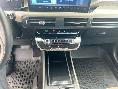 Certified 2023 Lincoln Corsair Reserve w/ Equipment Group 201A AWD/4WD image 20