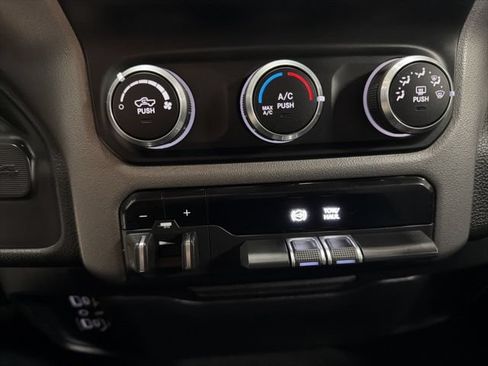 Used 2020 RAM 2500 Big Horn AWD/4WD image 27