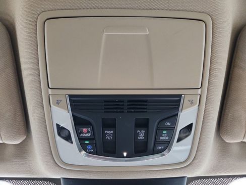 Certified 2023 Acura MDX FWD w/ Technology Package image 30