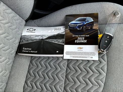 Used 2023 Chevrolet Equinox LT image 11