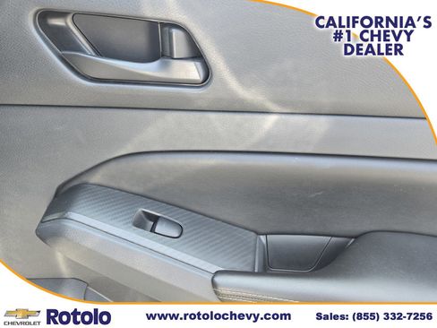 Used 2024 Nissan Altima 2.5 SV FWD image 12