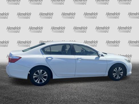 Used 2015 Honda Accord LX image 11