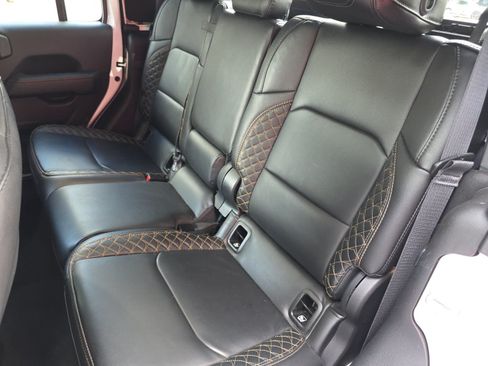 Used 2022 Jeep Gladiator Overland AWD/4WD image 24