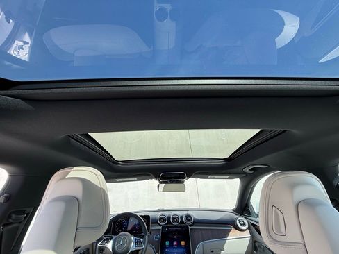 Used 2025 Mercedes-Benz C 300 C 300 image 7