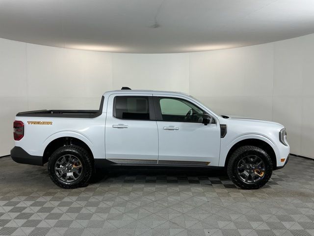 Used 2026 Ford Maverick Tremor AWD/4WD image 4