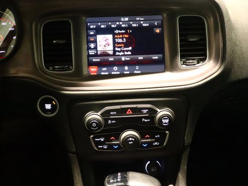 Used 2023 Dodge Charger SXT image 23