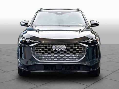 Certified 2025 Audi Q5 Premium w/ Premium Plus AWD/4WD image 4