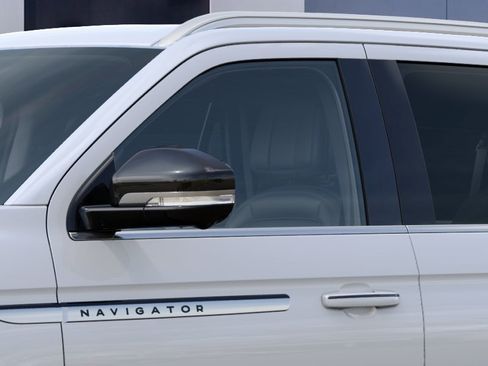 New 2027 Lincoln Navigator L Reserve RWD image 20
