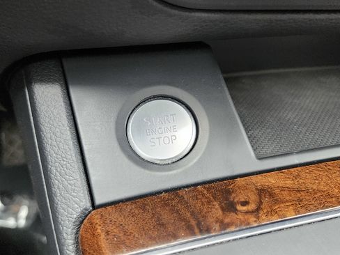 Used 2018 Audi Q5 2.0T Premium Plus w/ Premium Plus Package image 10