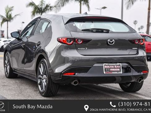 Used 2020 MAZDA MAZDA3 Hatchback w/ Preferred Package image 8