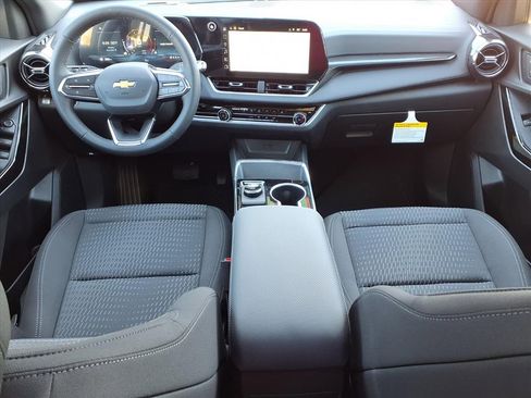 New 2026 Chevrolet Equinox LT image 7