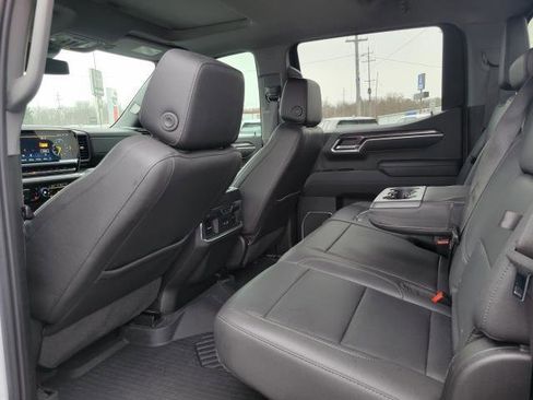 Used 2022 Chevrolet Silverado 1500 LTZ w/ LTZ Premium Package image 23