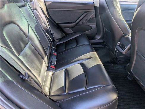 Used 2020 Tesla Model 3 Long Range image 20