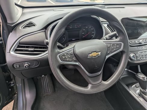 Used 2020 Chevrolet Malibu LT FWD image 9