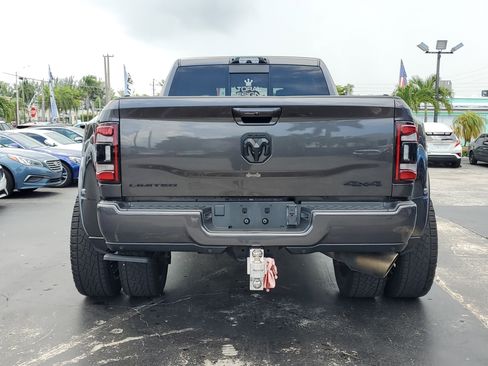 Used 2022 RAM 3500 Limited w/ Max Tow Package image 7