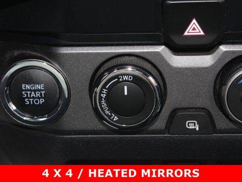 Used 2021 Toyota Tacoma TRD Off-Road image 22