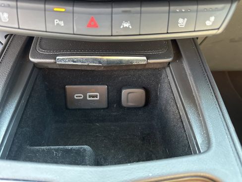 Certified 2024 Cadillac XT4 Premium Luxury image 27