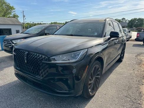 Used 2025 Lincoln Aviator Reserve w/ Equipment Group 201A image 10