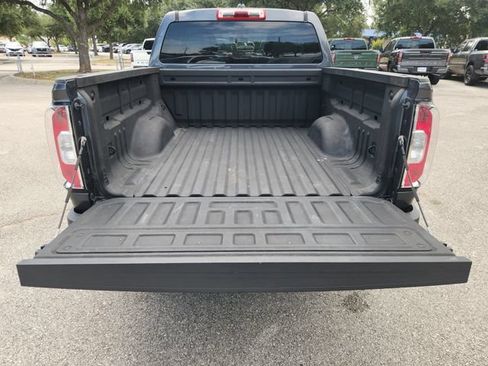Used 2017 GMC Canyon 2WD Crew Cab w/ Convenience Package image 29