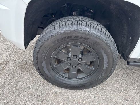 Used 2018 Chevrolet Colorado W/T w/ WT Convenience Package image 4