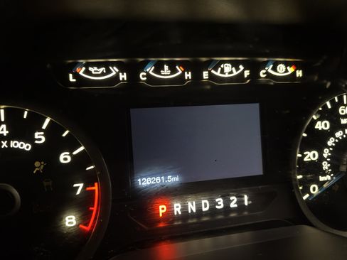 Used 2015 Ford F150 XLT w/ Equipment Group 301A Mid image 7