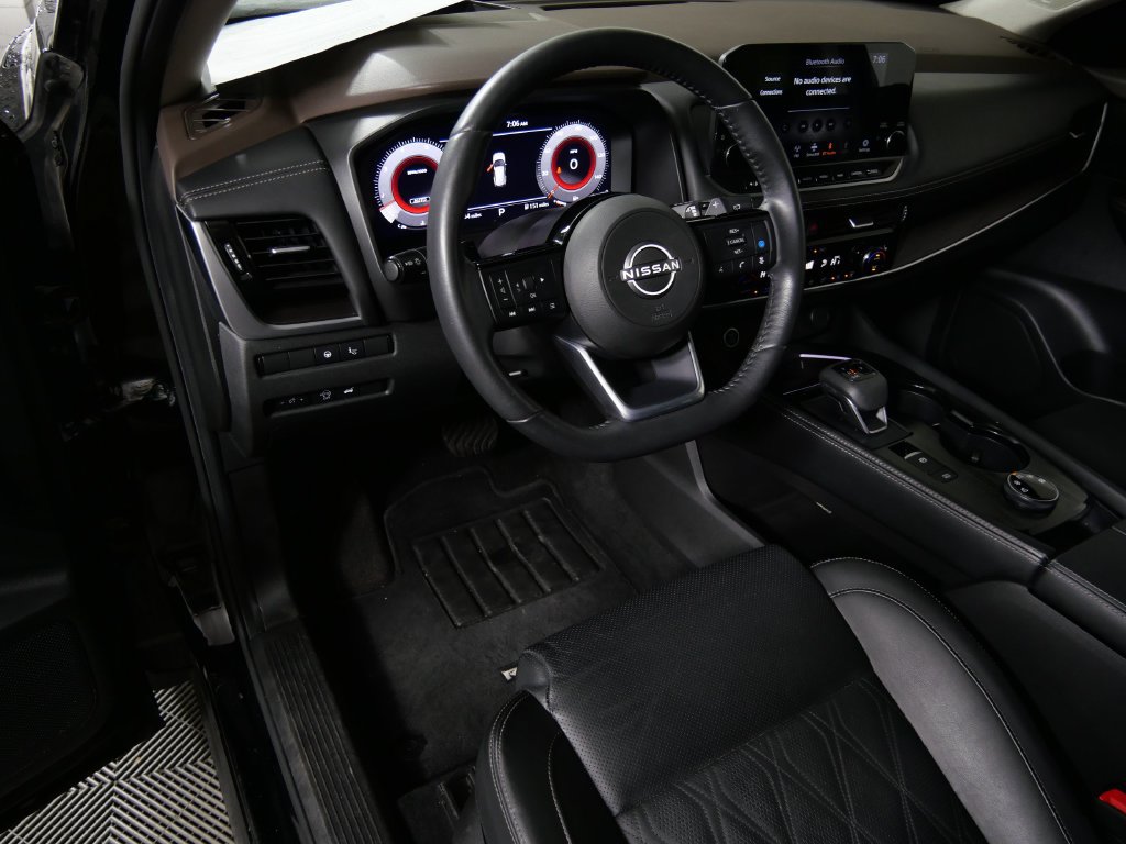 Used 2023 Nissan Rogue Platinum AWD/4WD image 13