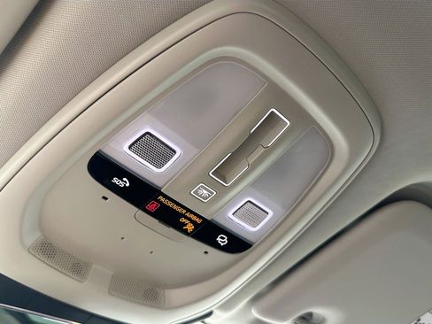 New 2026 Volvo XC60 B5 Core w/ Climate Package image 18