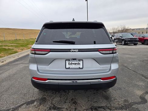 New 2025 Jeep Grand Cherokee Laredo X image 5