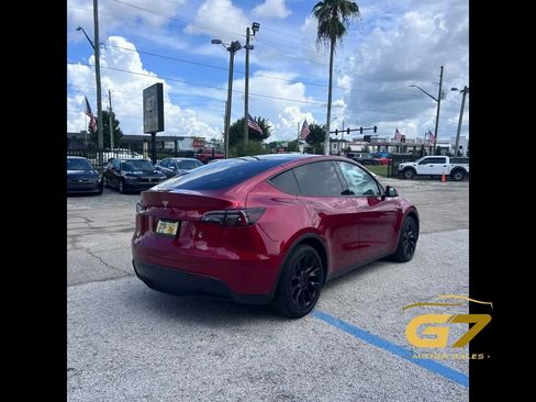 Used 2024 Tesla Model Y Long Range RWD image 7