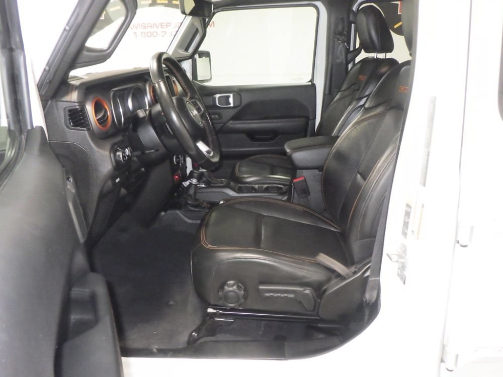 Used 2023 Jeep Gladiator Mojave w/ LED Lighting Group AWD/4WD image 8