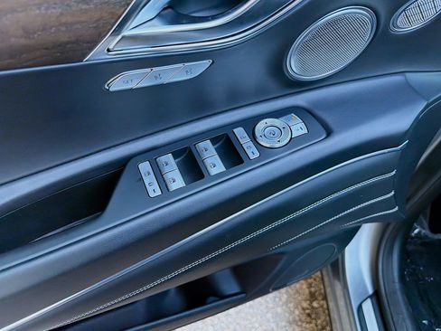 Used 2022 Genesis GV80 2.5T w/ Prestige Package 04 image 24