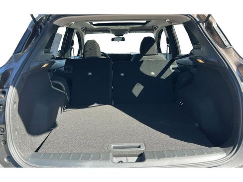 Used 2026 Nissan Kicks SV image 11