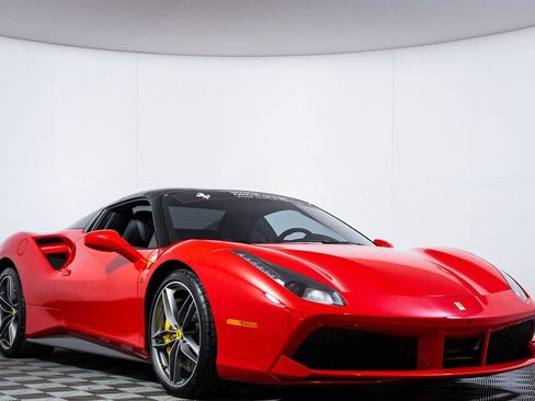 Certified 2018 Ferrari 488 Spider image 5