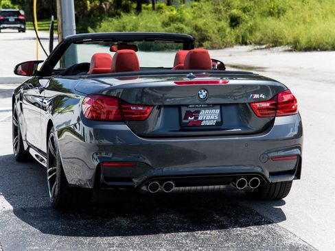 Used 2016 BMW M4 Convertible image 20