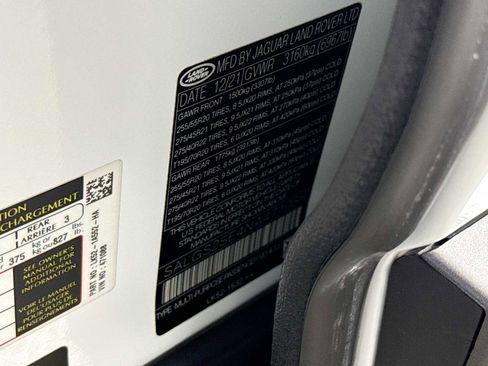 Used 2022 Land Rover Range Rover P525 Westminster Edition image 32