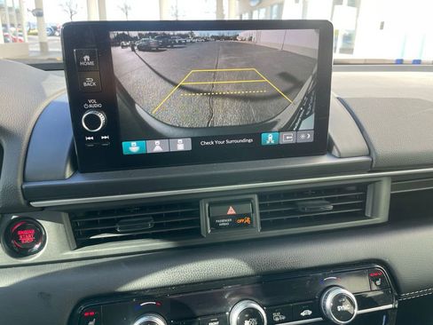 Certified 2025 Honda Pilot EX-L image 17