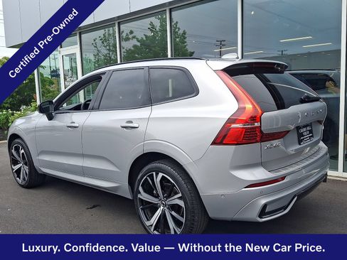 Used 2023 Volvo XC60 B5 Ultimate w/ Climate Package AWD/4WD image 3