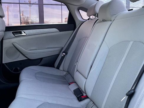 Used 2015 Hyundai Sonata SE image 6