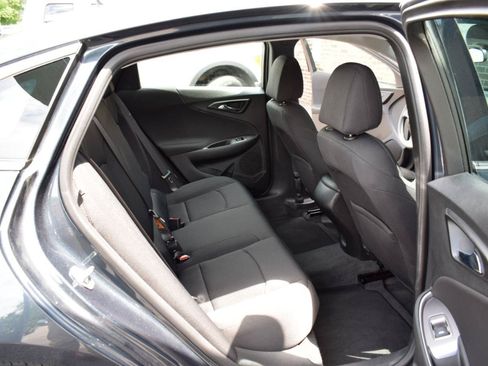 Used 2020 Chevrolet Malibu LS FWD image 30
