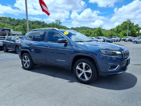 Used 2020 Jeep Cherokee Limited AWD/4WD image 3